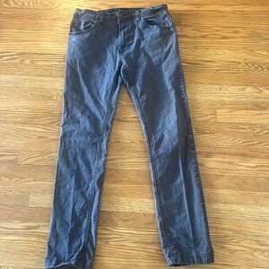 Prana Bridger Jeans. Slim fit